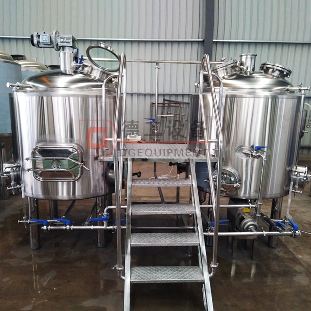 Disponível equipamento de cervejaria de cerveja em aço inoxidável 1000L sistema de fabricação de cerveja de três embarcações na Itália