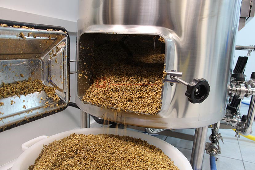 Porta lateral retangular 矩形 侧门 _ 副本