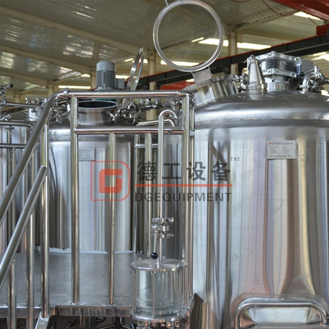 O equipamento usado comercial da fabricação de cerveja da cerveja do Turnkey de 1000 litros / cervejaria média usou o sistema da fabricação de cerveja