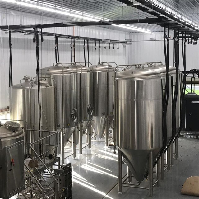 Fermentador cônico isobárico de parede dupla do tanque de fermentação de cerveja 10BBL / Unitank para venda